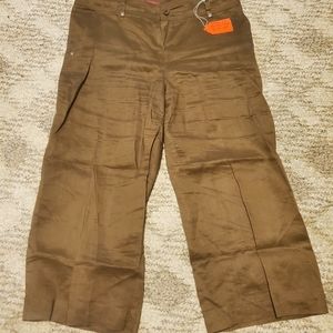 Sunny Leigh Linen cropped